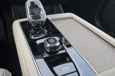 Volvo XC90 T8 AWD Plug-In Hybrid Ultra Bright 7os aut