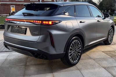 Omoda 9 1.5 Super Hybrid Exclusive AWD