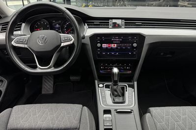 Volkswagen Passat 1.5 TSI Business DSG