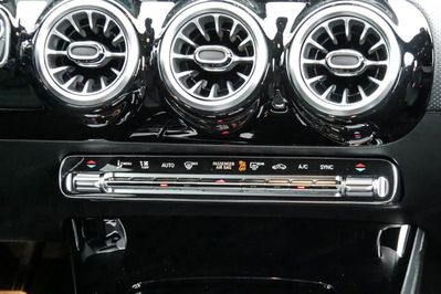 Mercedes CLA AMG 35  4-Matic