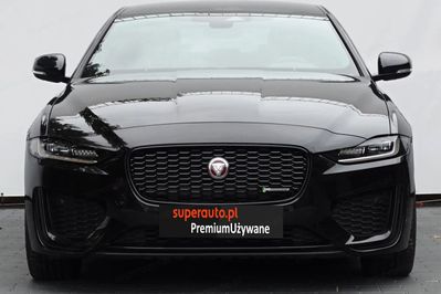Jaguar XE 2.0 D200 AWD R-Dynamic Black