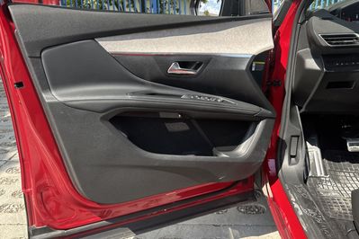 Peugeot 5008 GT Pack 1.6 PureTech  S&S EAT8