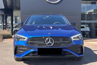 Mercedes CLA 200  AMG Line  Shooting Brake