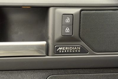 Land Rover Defender 110 D350 X-Dynamic HSE