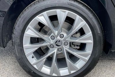 Skoda Superb Selection 1.5 TSI mHEV DSG