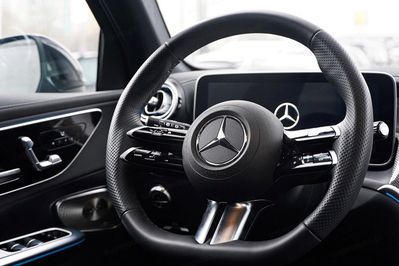 Mercedes GLC 200 4-Matic AMG Line