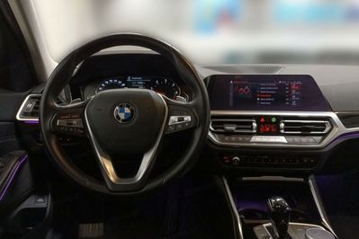 BMW Seria 3 Touring 320d Sport Line