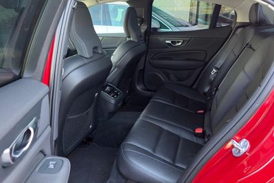 Volvo S60 B5 B AWD Ultimate Dark
