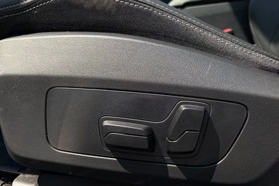 BMW Seria 1 120d mHEV aut