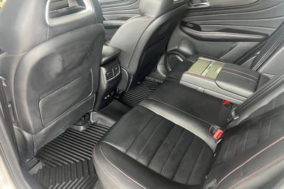 MG HS 1.5 T-GDI Exclusive