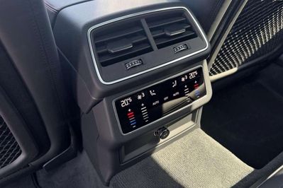 Audi A6 RS6 TFSI quattro Performance Avant