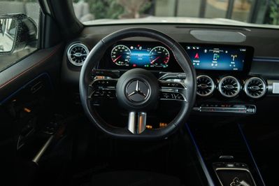 Mercedes GLB 220 mHEV 4-Matic AMG Line 8G-DCT