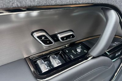 Land Rover Range Rover Sport D300 Dynamic SE