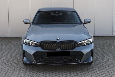 BMW Seria 3 330i xDrive M Sport