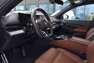 BMW i5 83.9kWh M60 xDrive