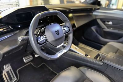 Peugeot 408 GT e-DCS 1.2 mHEV