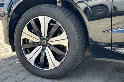Volvo XC60 T6 Plug-In Hybrid AWD Plus Dark aut