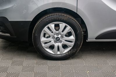 Renault Trafic Kombi L2H1 AT9