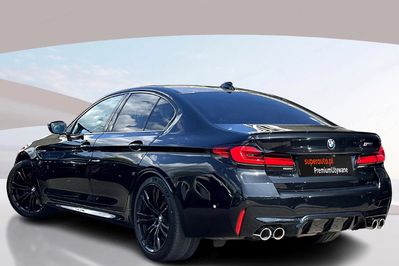 BMW Seria 5 M5