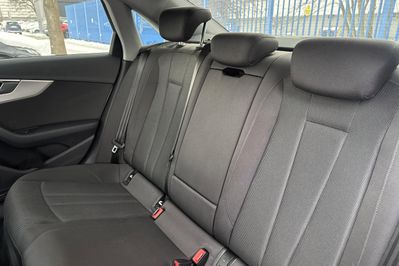 Audi A4 35 TFSI Advanced