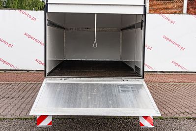 Renault Master L3 Kontener 8EP + Winda