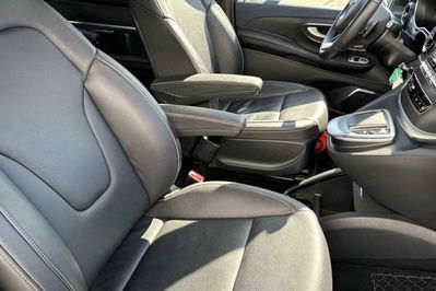Mercedes EQV 300