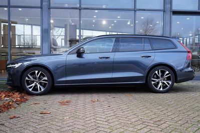 Volvo V60 B4 Plus Dark
