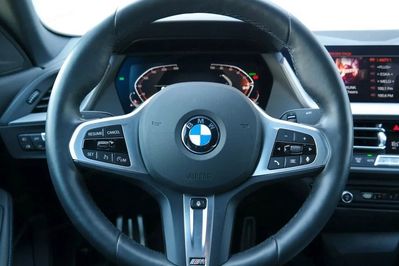 BMW Seria 2 218i Sport Line aut