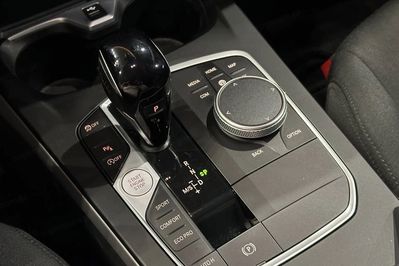 BMW Seria 1 118i Advantage