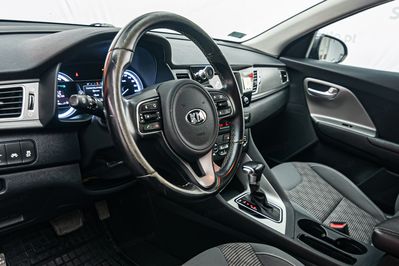 Kia Niro 1.6 GDI Hybrid M