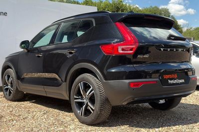 Volvo XC40 B3 Plus Dark