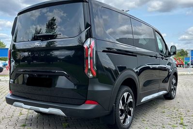Ford Tourneo Custom 320 L1H1 Active A8 AWD