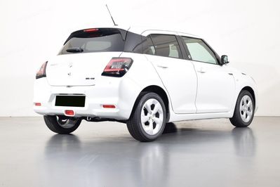 Suzuki Swift Premium Plus 1.2 Dualjet SHVS