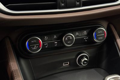 Alfa Romeo Stelvio Turbo Veloce Q4
