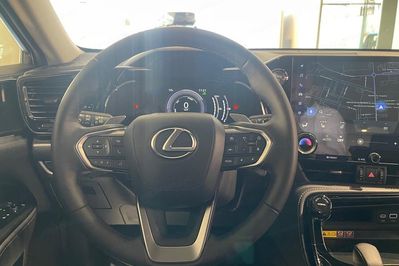 Lexus NX 450h+ Prestige AWD