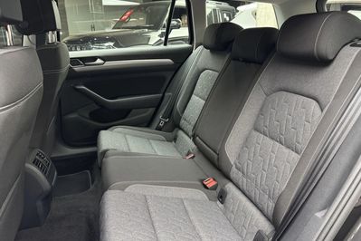 Volkswagen Passat 1.5 TSI Business DSG