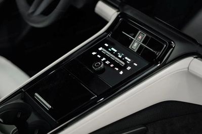 Porsche Panamera 4 E-Hybrid