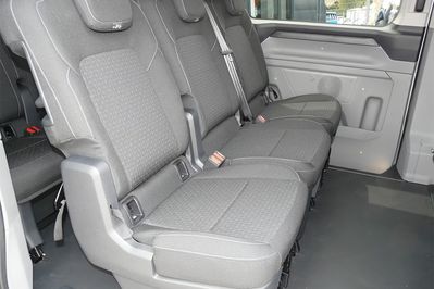 Ford Transit Custom Kombi M1 L2H1 320 Trend A8