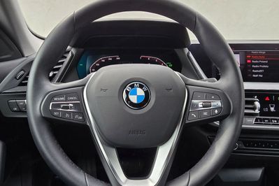 BMW Seria 2 218i Advantage aut