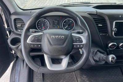 Iveco Daily 35S18 Kontener 8EP + Winda