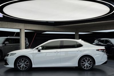 Toyota Camry 2.5 Hybrid Executive CVT