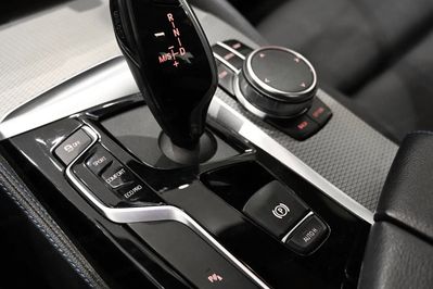 BMW Seria 5 530i xDrive M Sport sport-aut