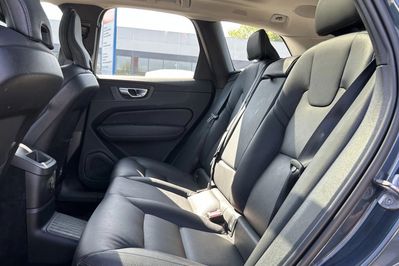 Volvo XC60 T8 Plug-in Hybrid AWD Ultimate Dark