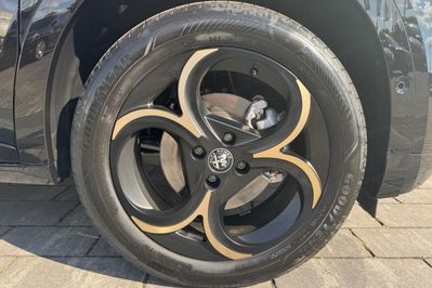 Alfa Romeo Junior Ibrida Intensa