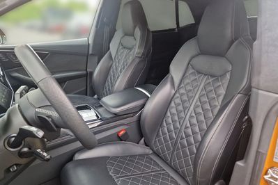 Audi Q8 55 TFSI mHEV quattro Tiptronic