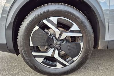 Peugeot 2008 Allure e-DCS 1.2 mHEV