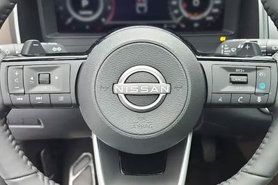 Nissan Qashqai Tekna Xtronic 1.3 DIG-T mHEV