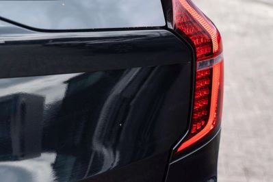 Volvo XC90 B5 AWD Ultra Dark