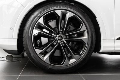 Audi Q7 50 TDI quattro S Line