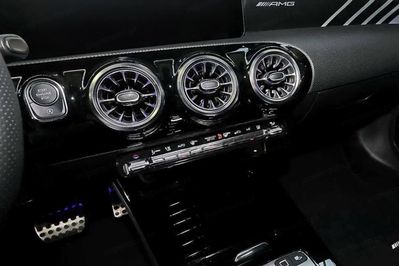 Mercedes CLA AMG 35 4-Matic